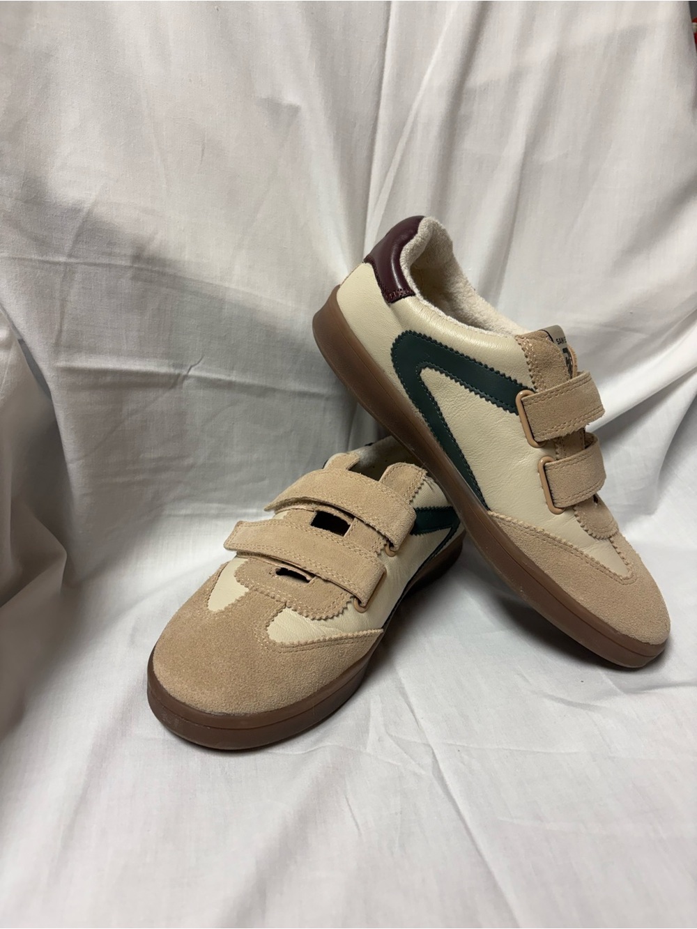 Sam Edelman Women’s Talia Beige Suede & Cream Leather Hook and Loop Sneakers 8M.